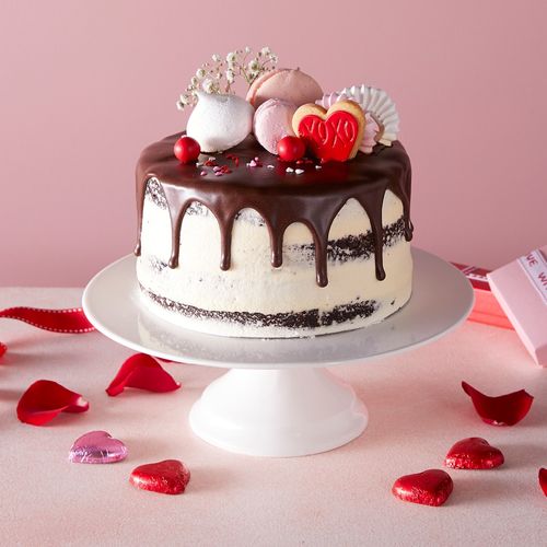 Valentine's Drip Cake  - Angel - White Chocolate Mud
