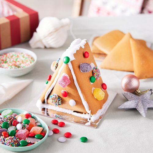 DIY Christmas Gingerbread Chalet