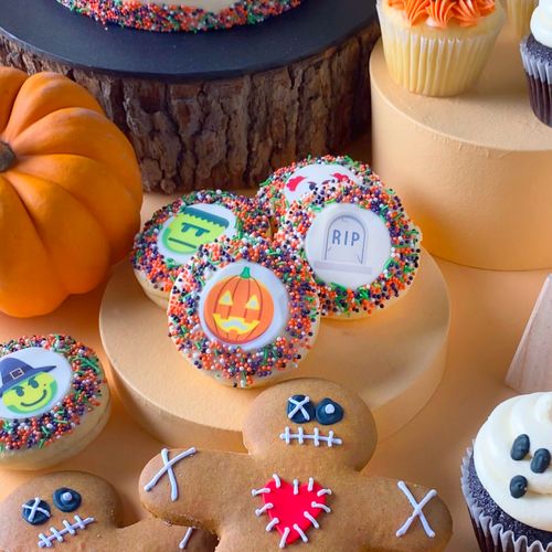 Halloween Emoji Biscuits - Mixed Pack of 6